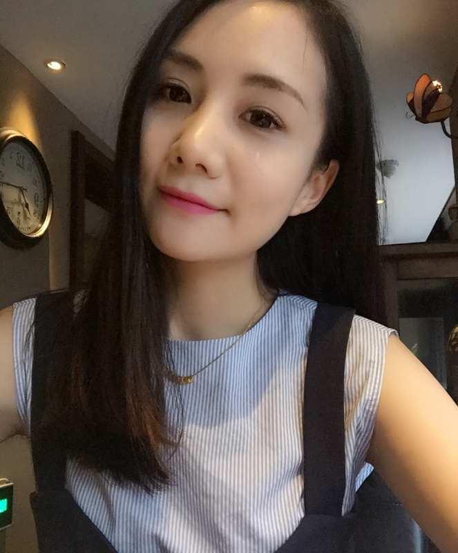 宋雅雯的第一张照片--全国闪婚服务中心