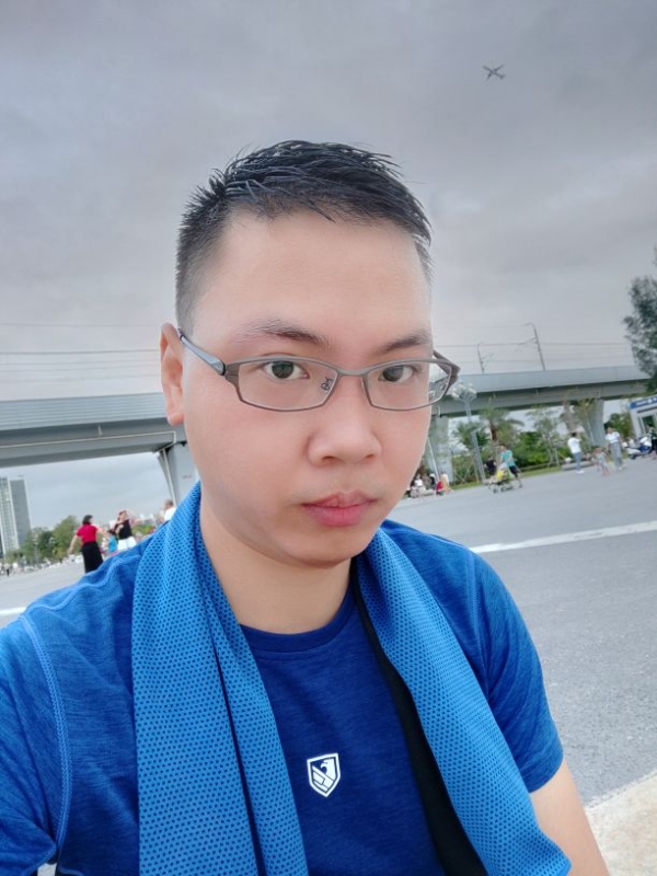 岳的第一张照片--全国闪婚服务中心