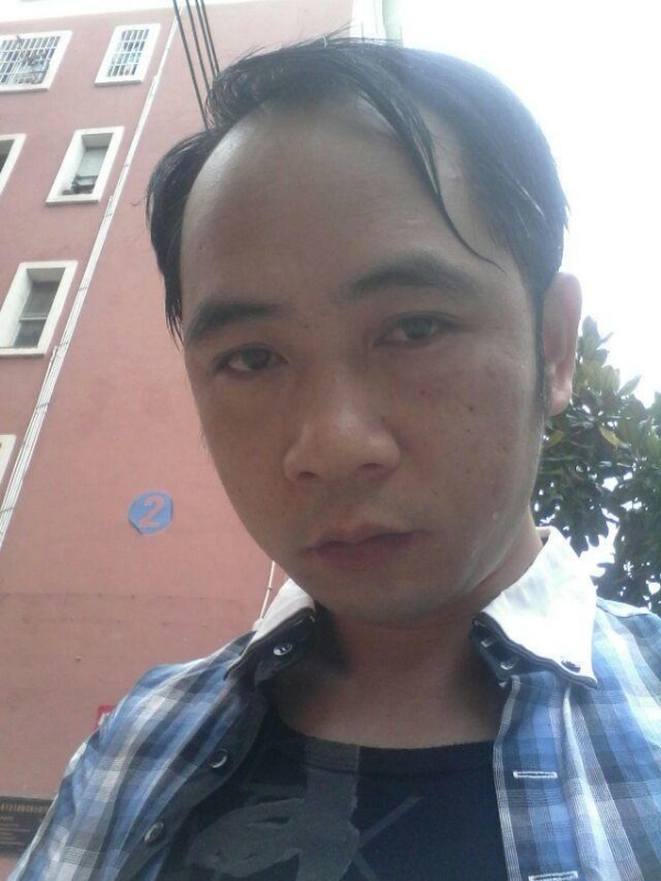 佰年孤独的第一张照片--全国闪婚服务中心