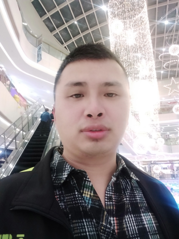 小胖的第一张照片--全国闪婚服务中心