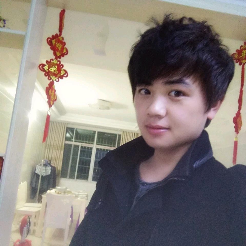 凤凰机器人卡卡老师的第一张照片--全国闪婚服务中心