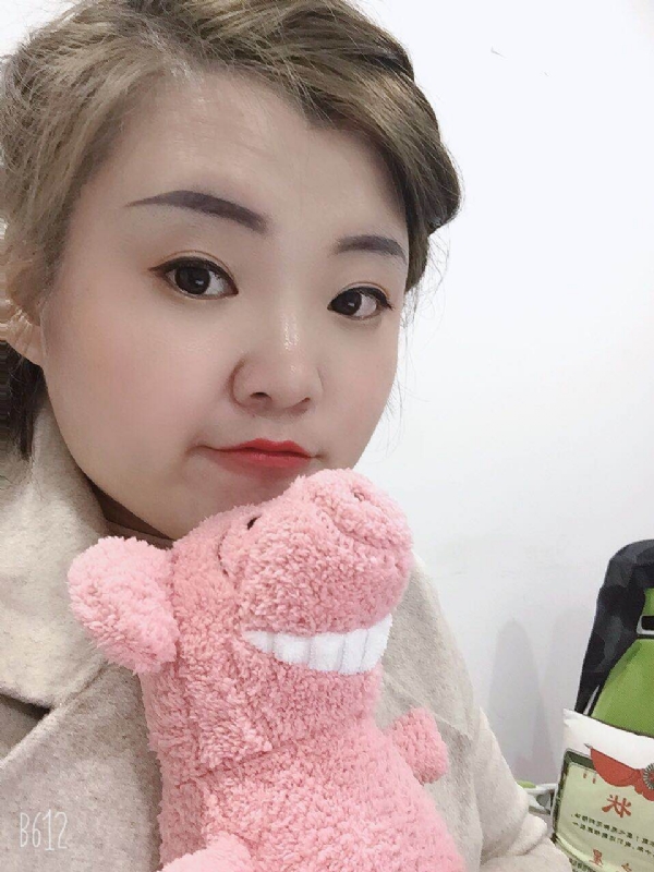 李娜的第一张照片--全国闪婚服务中心