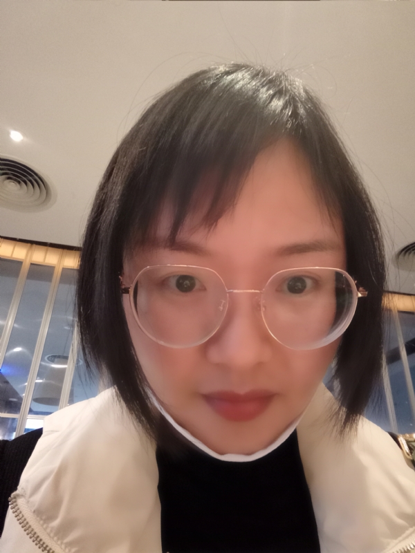 Betty的第一张照片--全国闪婚服务中心