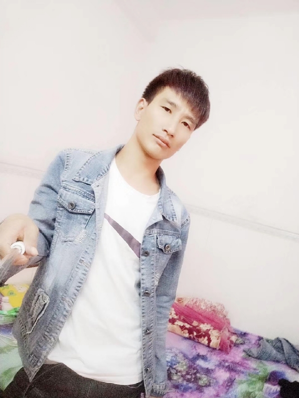 心好痛的第一张照片--全国闪婚服务中心