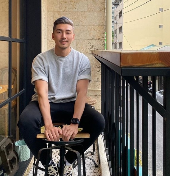 清秋的第一张照片--全国闪婚服务中心