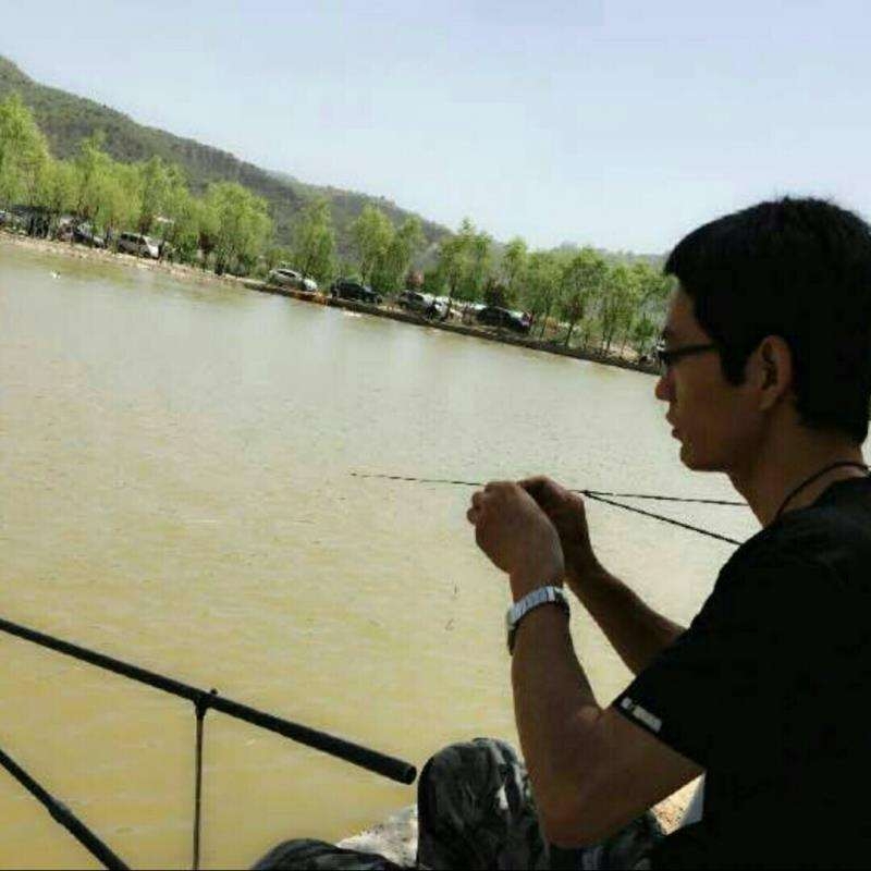 存在的第一张照片--全国闪婚服务中心