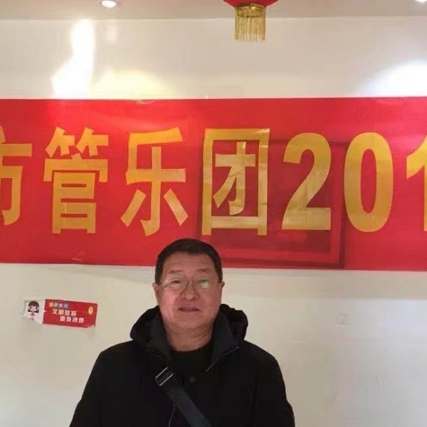 大地神鹰的第一张照片--全国闪婚服务中心