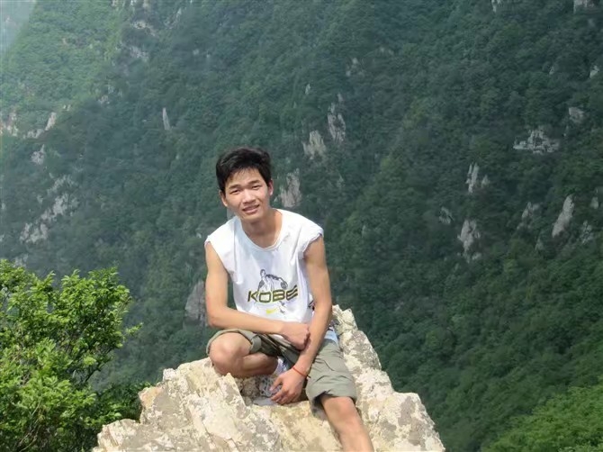 隐身的第一张照片--全国闪婚服务中心