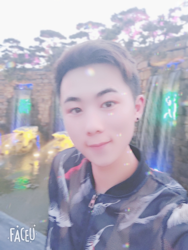 迷軍的第二张照片--全国闪婚服务中心