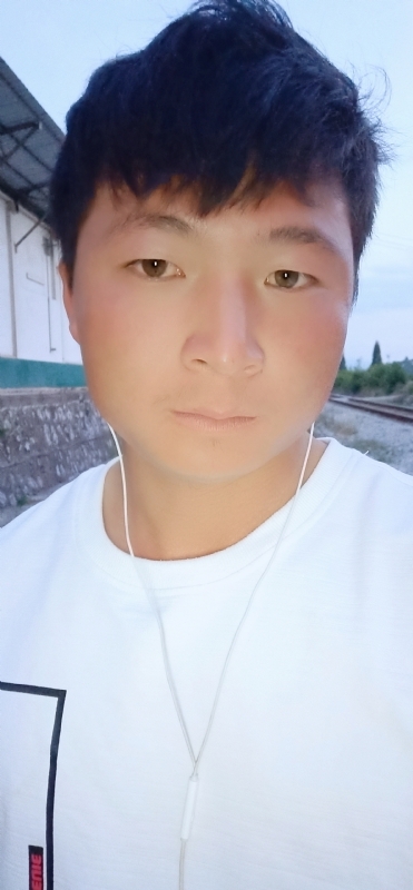 执念的第一张照片--全国闪婚服务中心