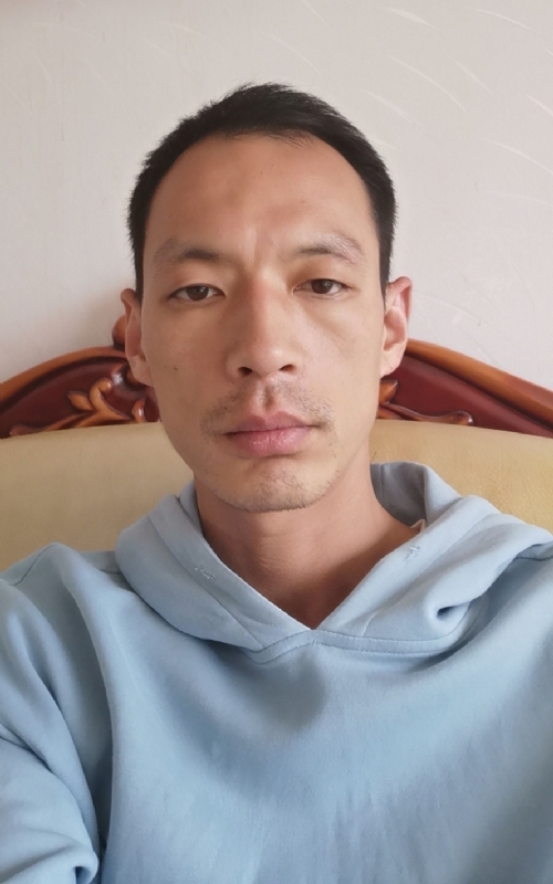 遇见的第一张照片--全国闪婚服务中心