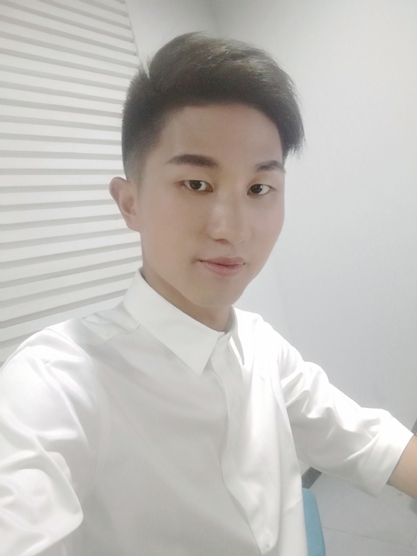 MrLi的第二张照片--全国闪婚服务中心