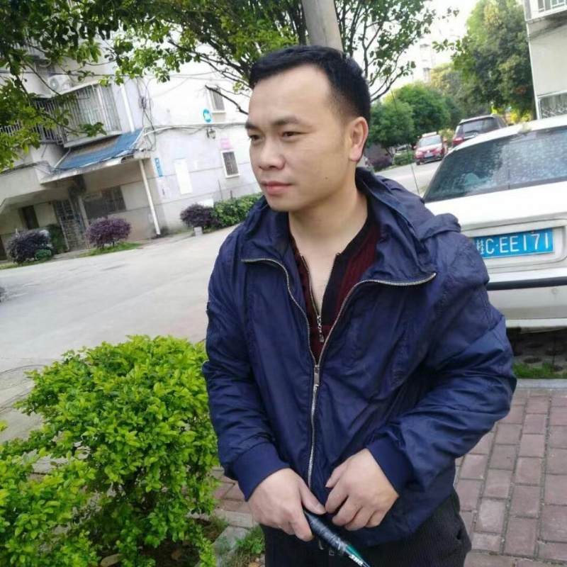 灰色足迹的第一张照片--全国闪婚服务中心