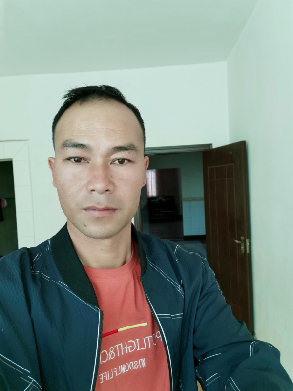 昊宇的第一张照片--全国闪婚服务中心