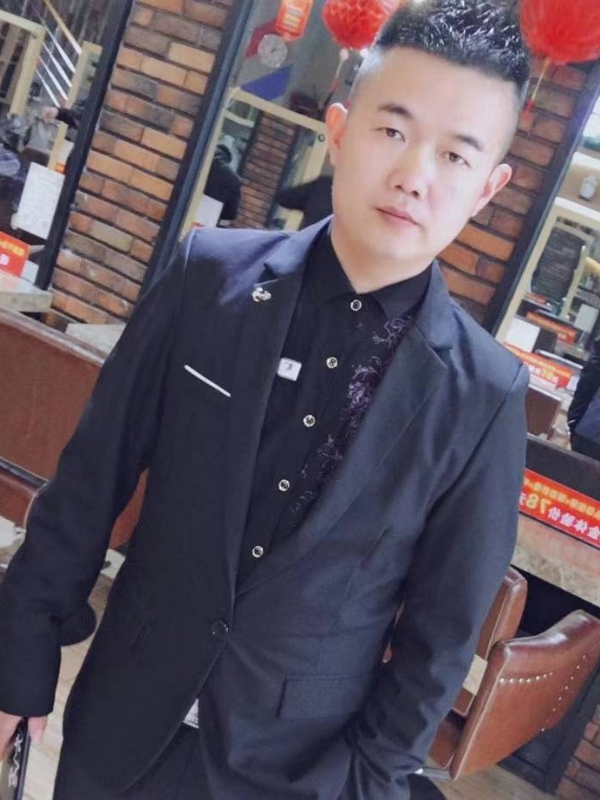 相伴到老的第一张照片--全国闪婚服务中心
