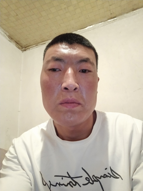 只为遇见你的第一张照片--全国闪婚服务中心