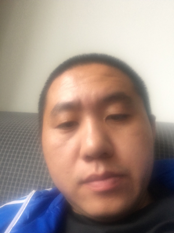 人间不值得的第三张照片--全国闪婚服务中心