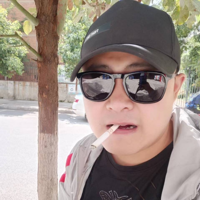 瞄小七的第一张照片--全国闪婚服务中心