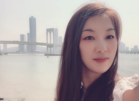 明浠的第一张照片--全国闪婚服务中心