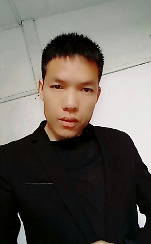 小夜曲的第一张照片--全国闪婚服务中心