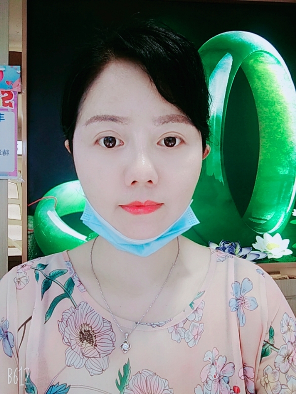 舞月飘雪的第二张照片--全国闪婚服务中心