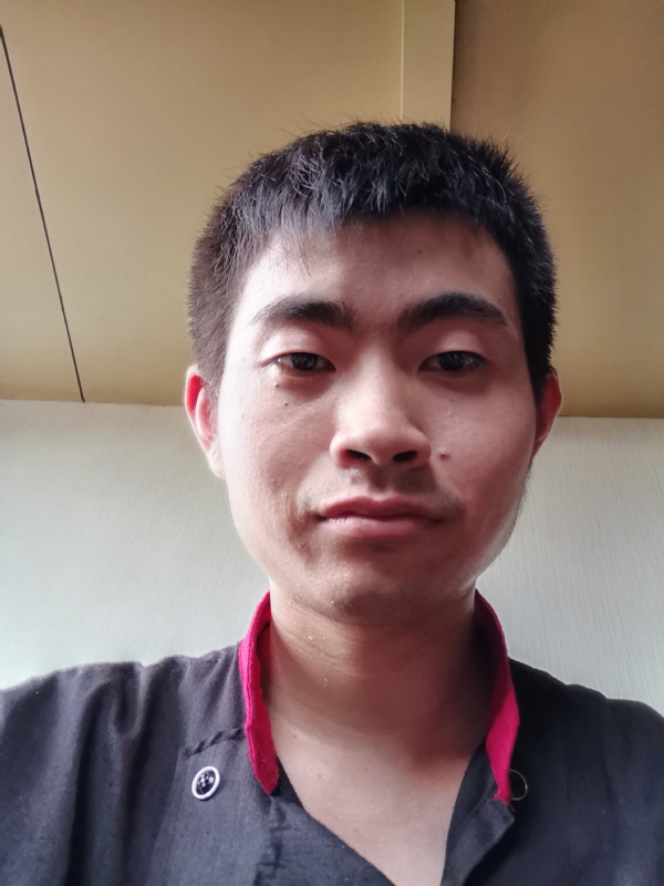 嗯的第一张照片--全国闪婚服务中心