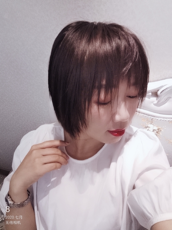 憨憨的第一张照片--全国闪婚服务中心