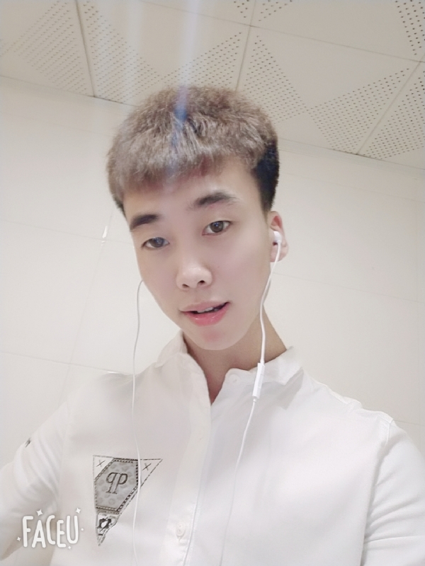 晚枫的第一张照片--全国闪婚服务中心