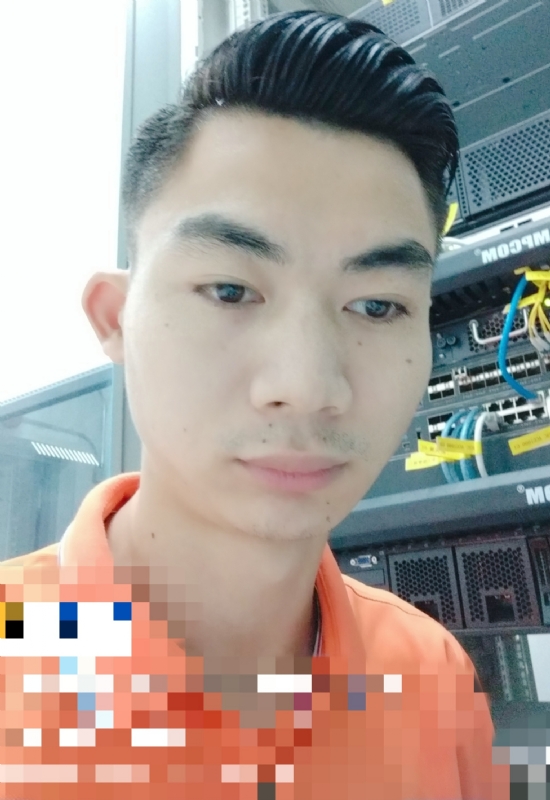 小海的第二张照片--全国闪婚服务中心