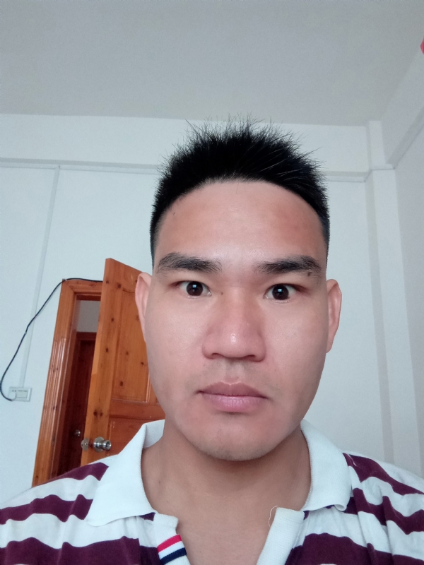 相遇的第一张照片--全国闪婚服务中心
