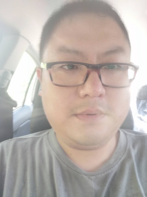 星蔚蓝的第二张照片--全国闪婚服务中心