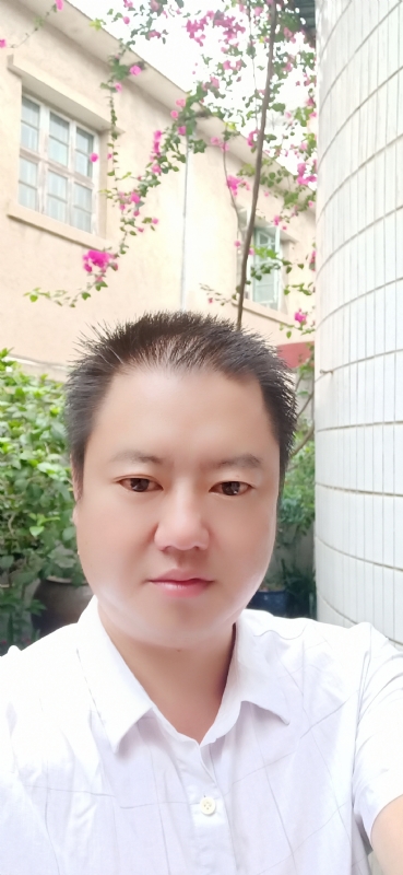 陈欢翔的第一张照片--全国闪婚服务中心
