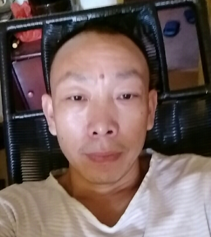寻爱的第一张照片--全国闪婚服务中心