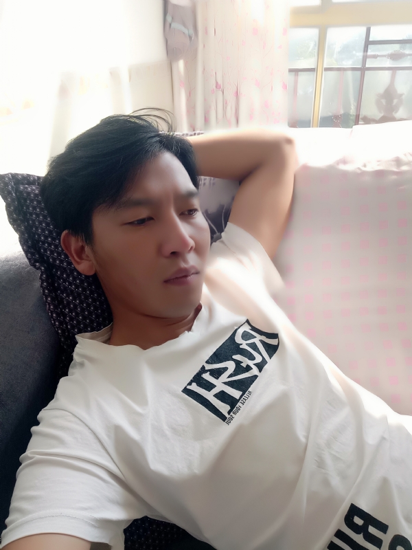 大通的第一张照片--全国闪婚服务中心