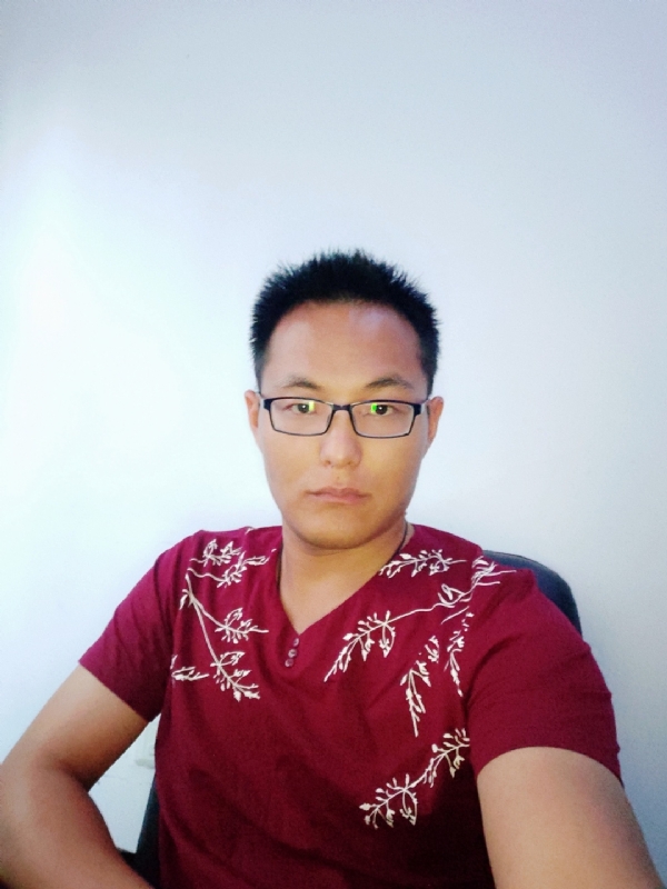 泉海洋的第一张照片--全国闪婚服务中心