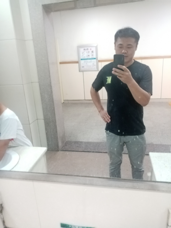 随遇而安的第一张照片--全国闪婚服务中心