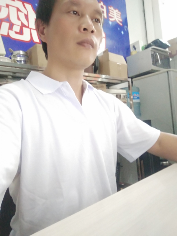 深蓝色的海的第一张照片--全国闪婚服务中心