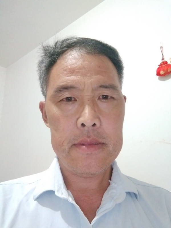 邹学辉的第三张照片--全国闪婚服务中心