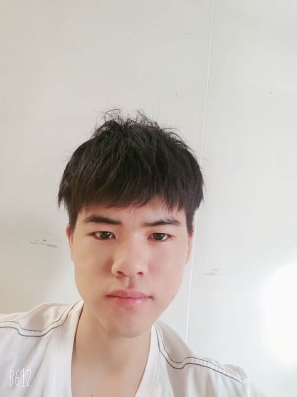 陌离的第二张照片--全国闪婚服务中心
