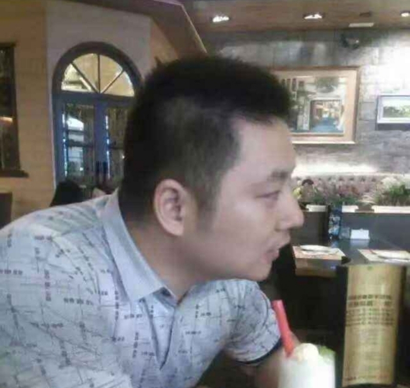 明月^清风的第二张照片--全国闪婚服务中心