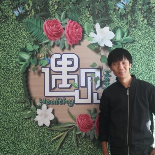 影视人~混爷张的第二张照片--全国闪婚服务中心