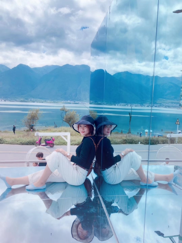 小梅的第三张照片--全国闪婚服务中心