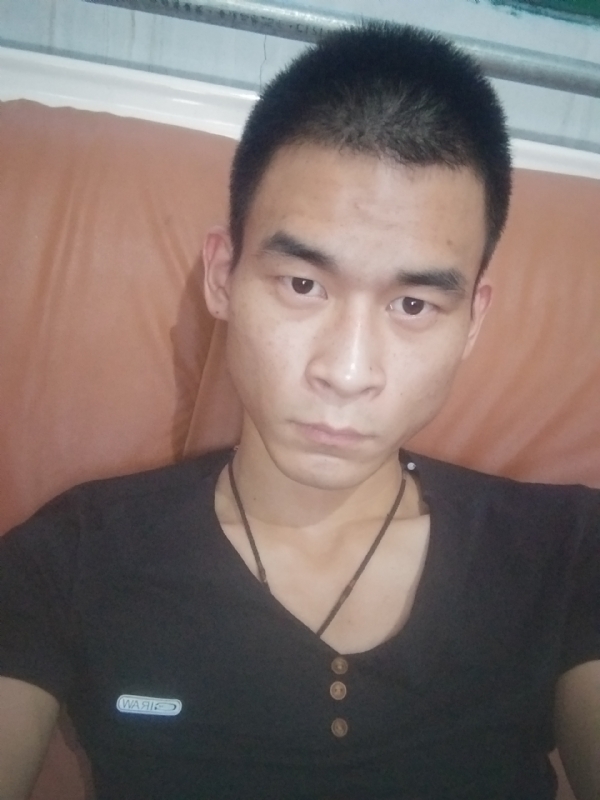单身狗一枚的第一张照片--全国闪婚服务中心