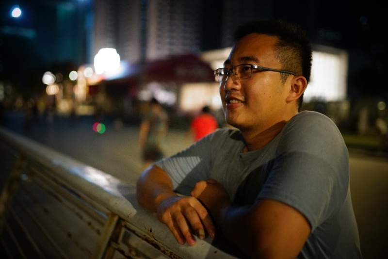 hewuzhang的第一张照片--全国闪婚服务中心