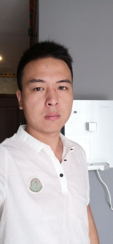 与卿共舞的第一张照片--全国闪婚服务中心