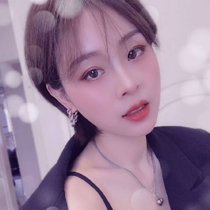 许一世荣华的第二张照片--全国闪婚服务中心