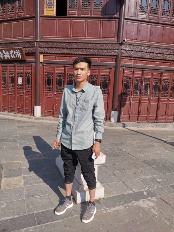刘方的第一张照片--全国闪婚服务中心