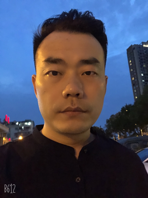 楚河畔的第二张照片--全国闪婚服务中心