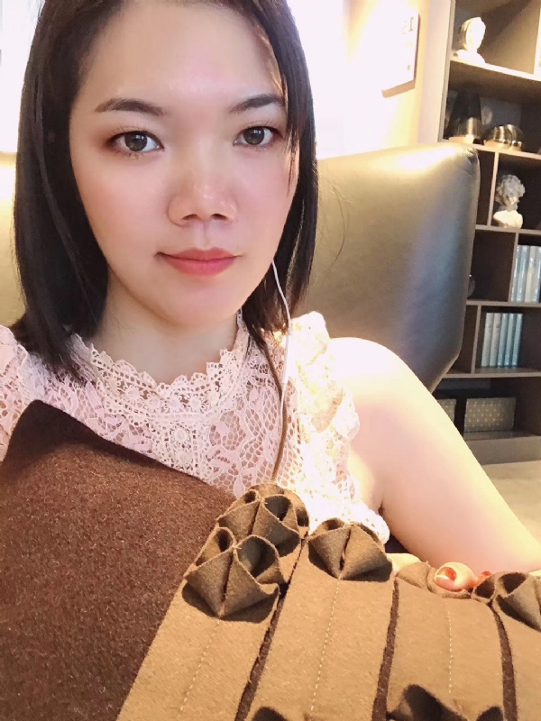 92年kiki的第一张照片--全国闪婚服务中心