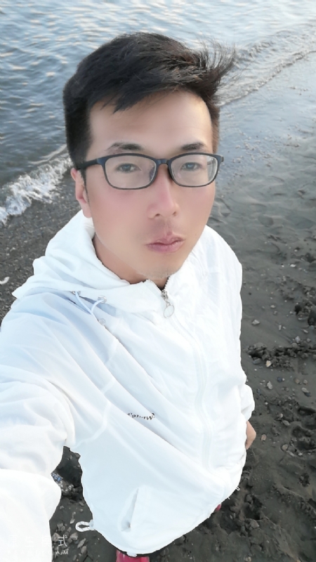 风的第一张照片--全国闪婚服务中心